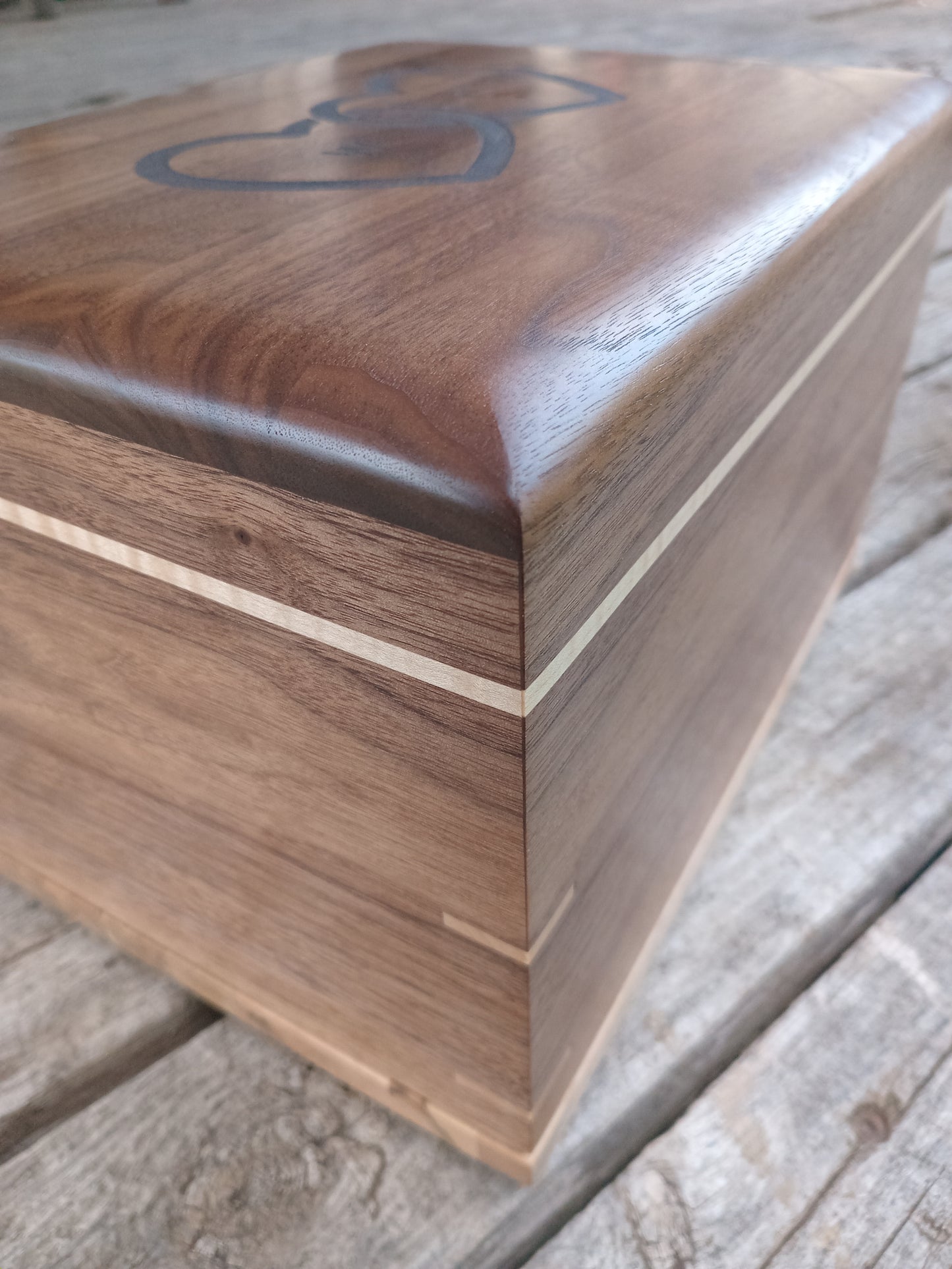 The True North Companion Woodbox Urn For Asthes