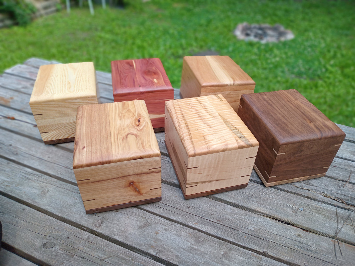 Wholesale Bulk order : 10-Woodbox Urns For Ashes