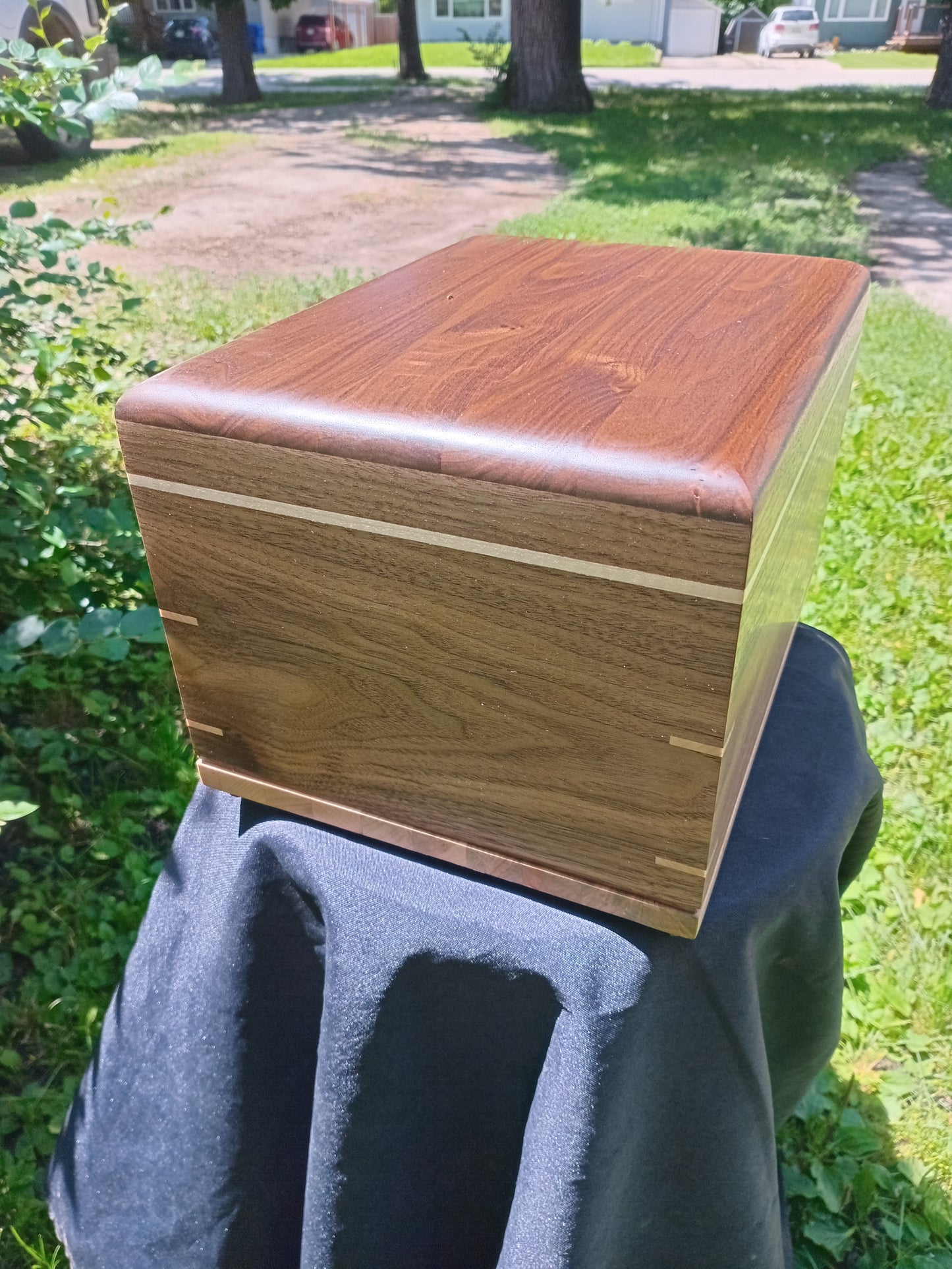 The True North Companion Woodbox Urn For Asthes