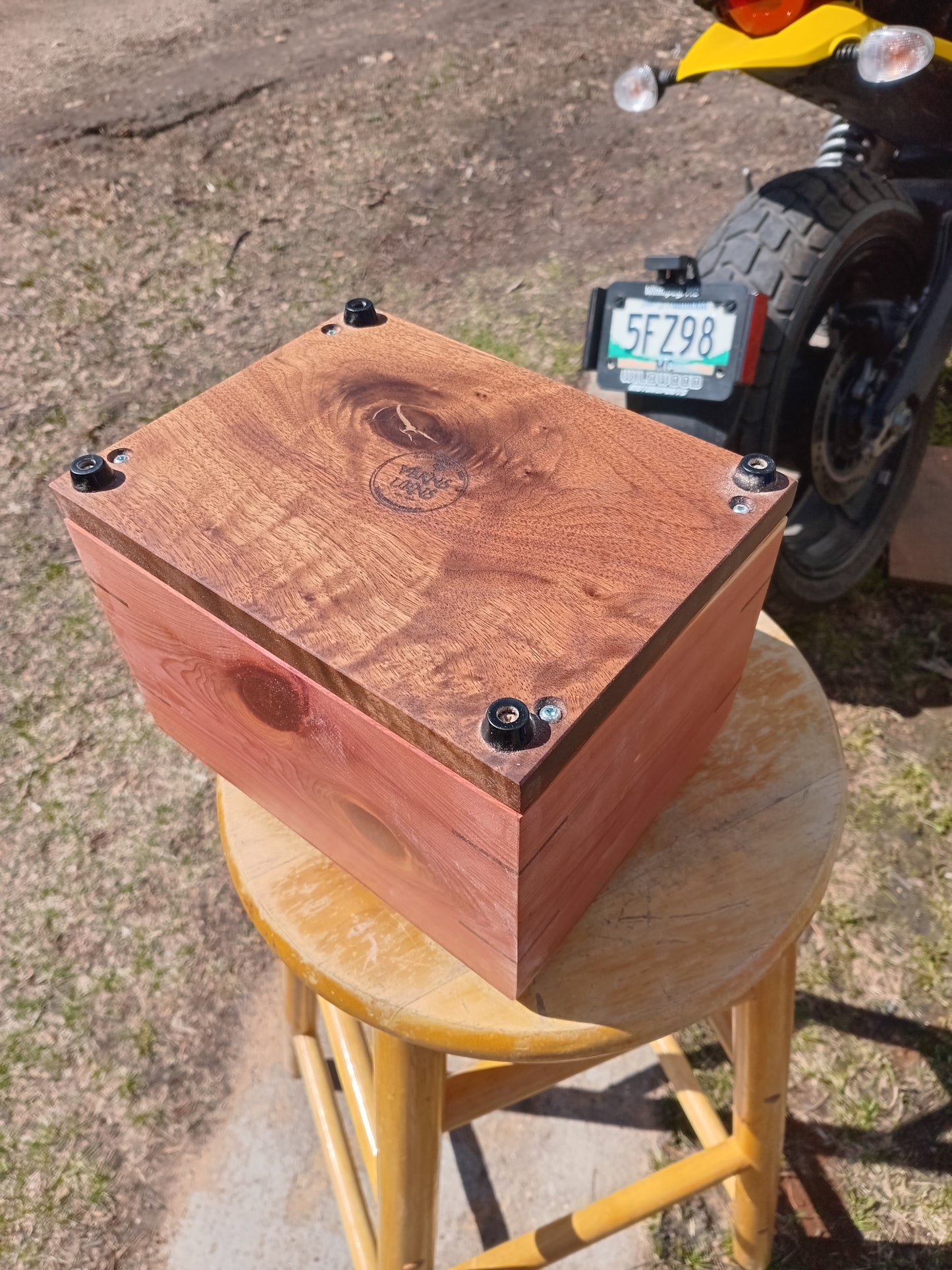 Wholesale Bulk order : 10-Woodbox Urns For Ashes