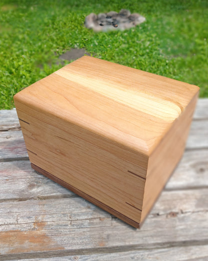 The Havenwood Woodbox Urn For Ashes