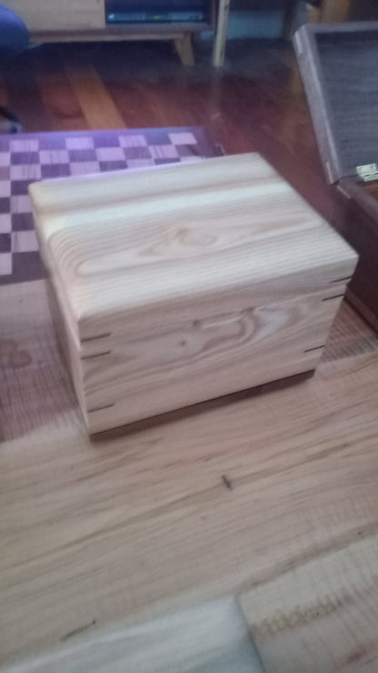 Keepsake/Jewelry boxes