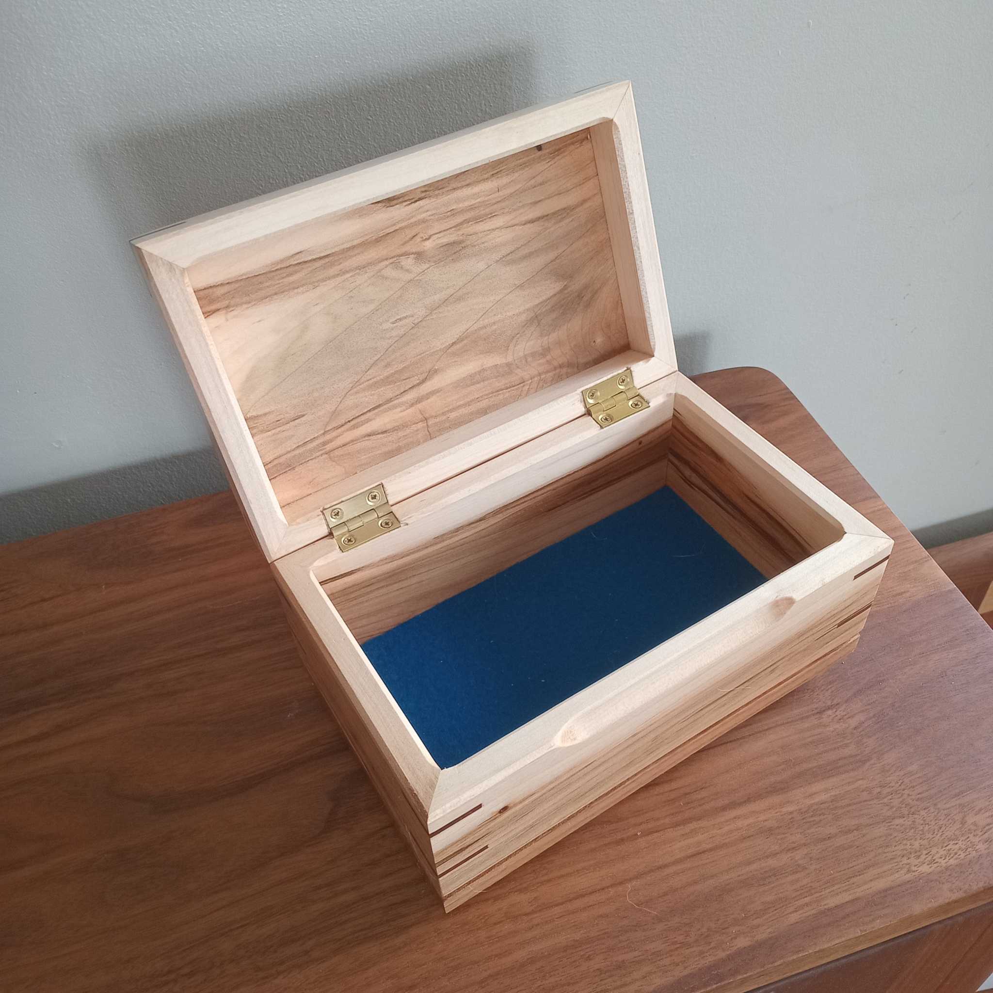 Elegant hardwood memory keepsake box handcrafted in Canada with brass hinges and felt lining for storing precious memories