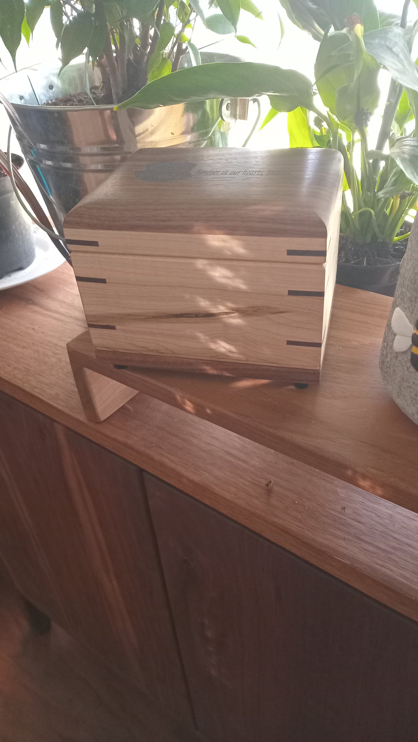 The Camelia Woodbox Urn For Ashes