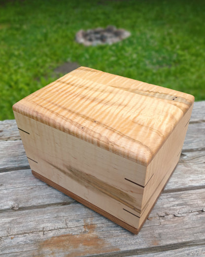 The Havenwood Woodbox Urn For Ashes