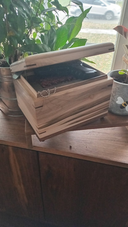 The Treasure Chest Keepsake Woodbox Urn For Ashes