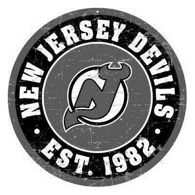 Sports Unique Round Hardwood Cribbage Boards with in board peg storage.