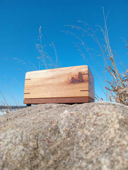 The Havenwood Woodbox Urn For Ashes