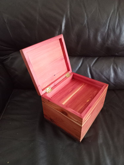 The Treasure Keepsake Woodbox Urn For Ashes