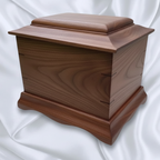 The Ashwood Keep - A Traditional Cremation Urn For Ashes
