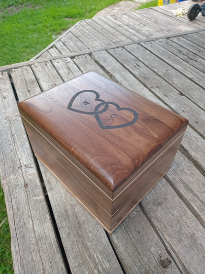 The True North Companion Woodbox Urn For Asthes