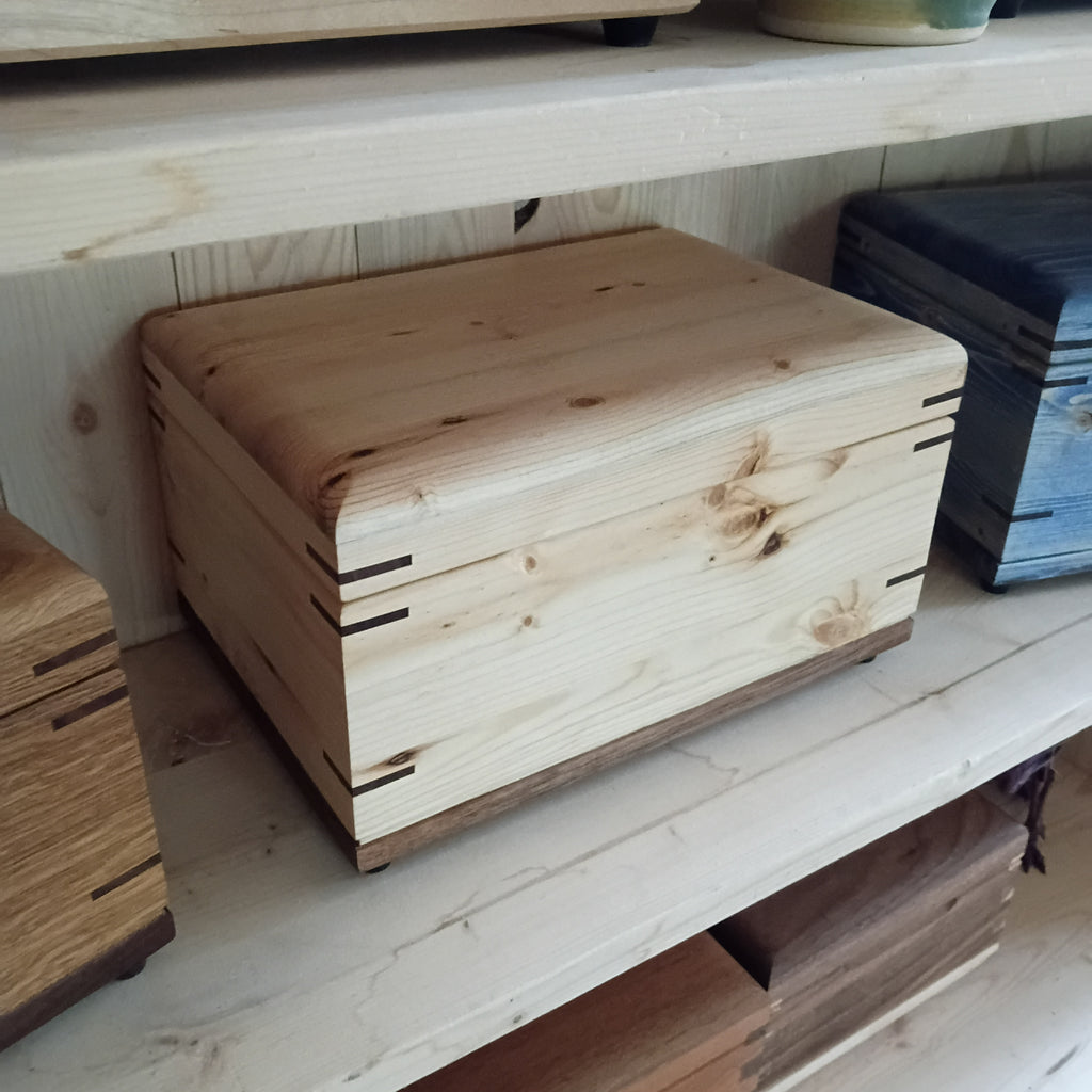 Solid Wood Keepsake/Jewelry box