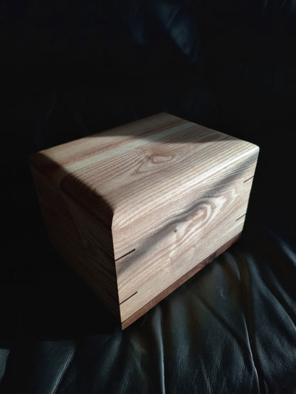 Ashes Woodbox Urn For Ashes